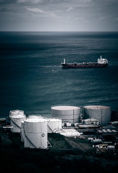 Oil tanker, Saint Martin